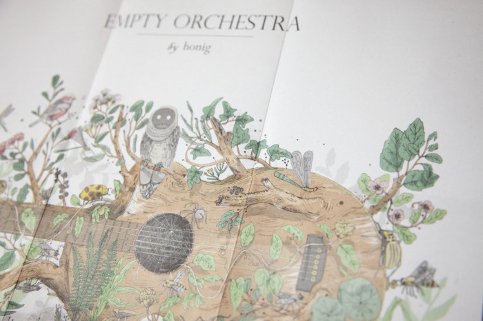jgh_HONIG_emptyorchestra_4